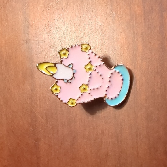 Lot of 14 Alice in Wonderland Enamel pins - Picture 5 of 17